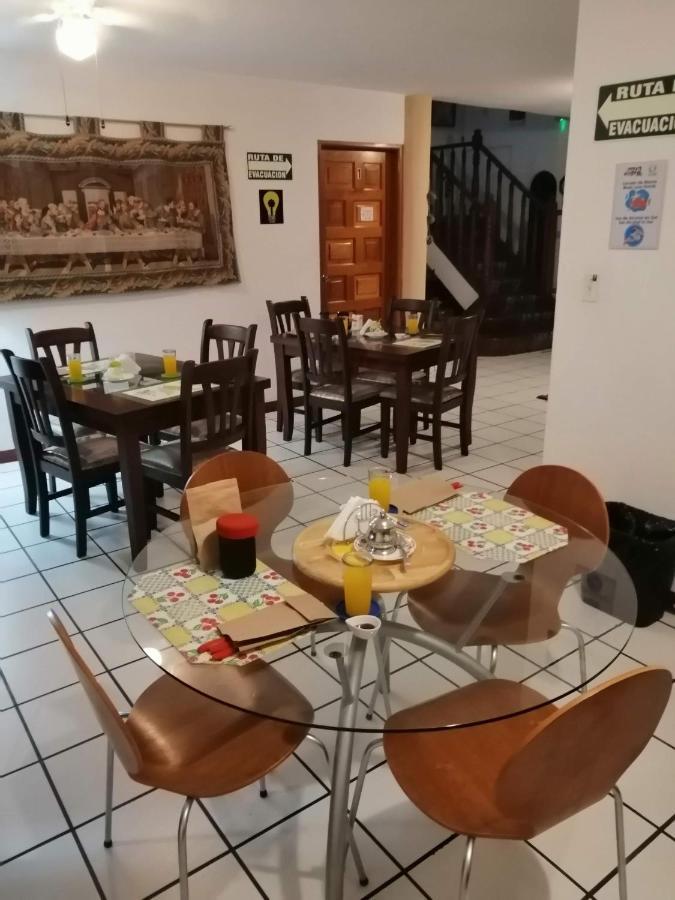 Novohostal B&B Guatemala Dış mekan fotoğraf